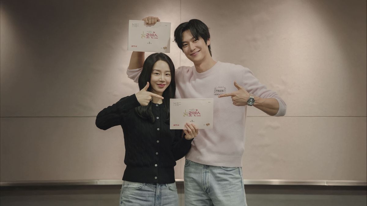 Shin Hae Sun dan Na In Woo Reuni Lewat Serial Romansa, <i>Love O’Clock</i>