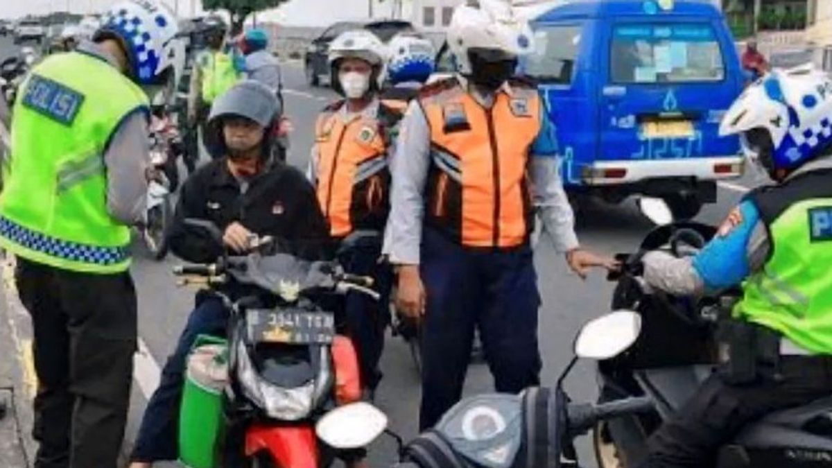 Penindakan Kendaraan Lawan Arah di Jakarta, Lebih Seribu Kendaraan Ditilang