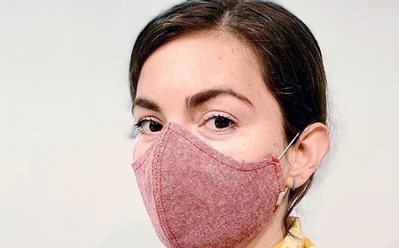 Industri Fesyen Sumbangkan Masker dan Pakaian Medis