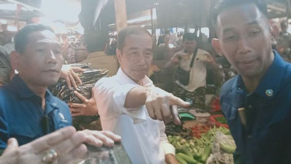 Jokowi Aide à la relocalisation du marché populaire des vêtements pour Penajam Paser Utara