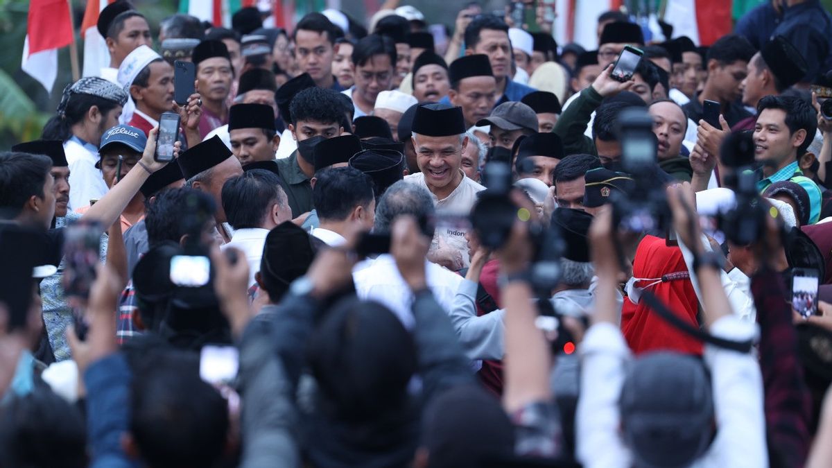 Ganjar Pranowo Touched By Thousands Of People Attending The 35th Haul Of Mbah Hisyam