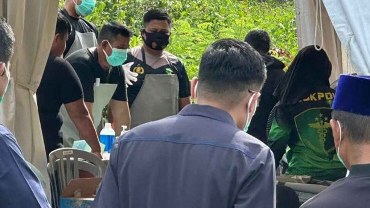 Died Unnaturally, Central Sulawesi Police Unloaded Prisoner's Grave For Autopsy