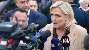 法国卡南翼党赢得第一轮选举,推翻马克龙联盟