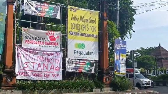 Kedatangan Gibran ke Bali ‘Disambut’ Spanduk Sindiran 