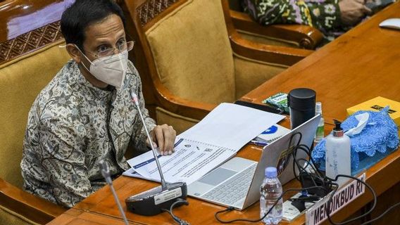 Nadiem Makarim Rancang Insentif untuk Guru di Daerah Terdepan, Terpencil dan Tertinggal