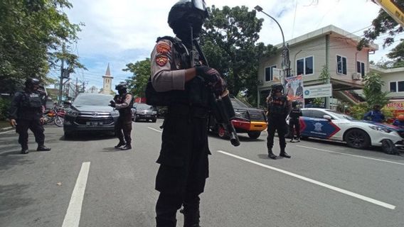 À La Suite D’un Attentat Suicide, La Messe Du Dimanche Des Rameaux à L’église Cathédrale De Makassar A été Annulée