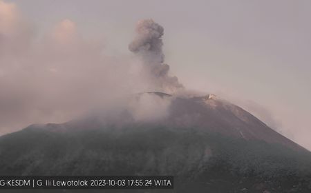 Gunung Ili Lewotolok 2 Kali Erupsi, Warga Diminta Tak Dekati Kawah