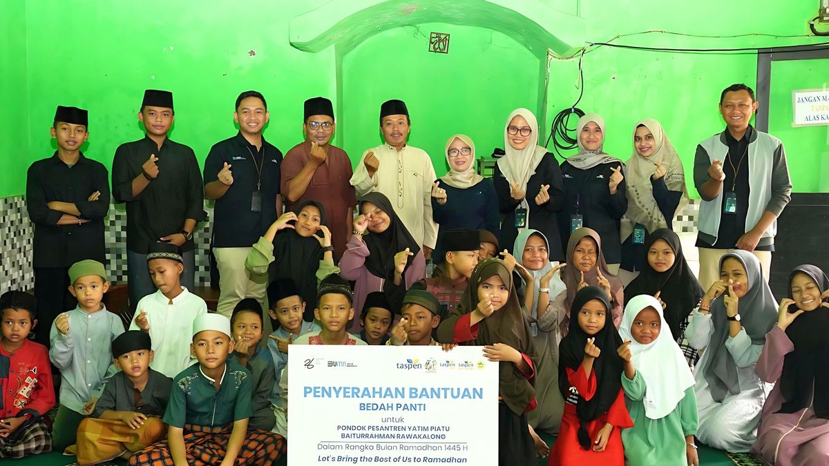 TASPEN Bedah Panti Dua Pondok Pesantren di Jawa Barat