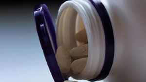 Obat Terapi COVID-19 Racikan BUMN Farmasi Siap Dijual Pekan Depan