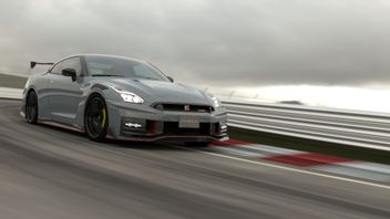 Nissan Ensures GT-R And Z Sports Cars Have The Latest Generation