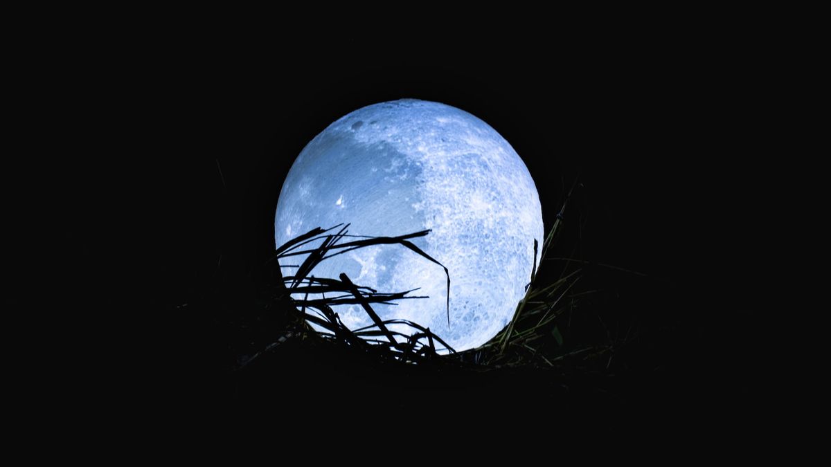 蓝月亮现象及其之后的神话