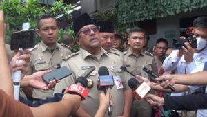 Sambangi Rumah Duka Korban Tewas Tabrakan Kereta, Rano Karno Pastikan Pemprov DKI Tanggung Pemakaman
