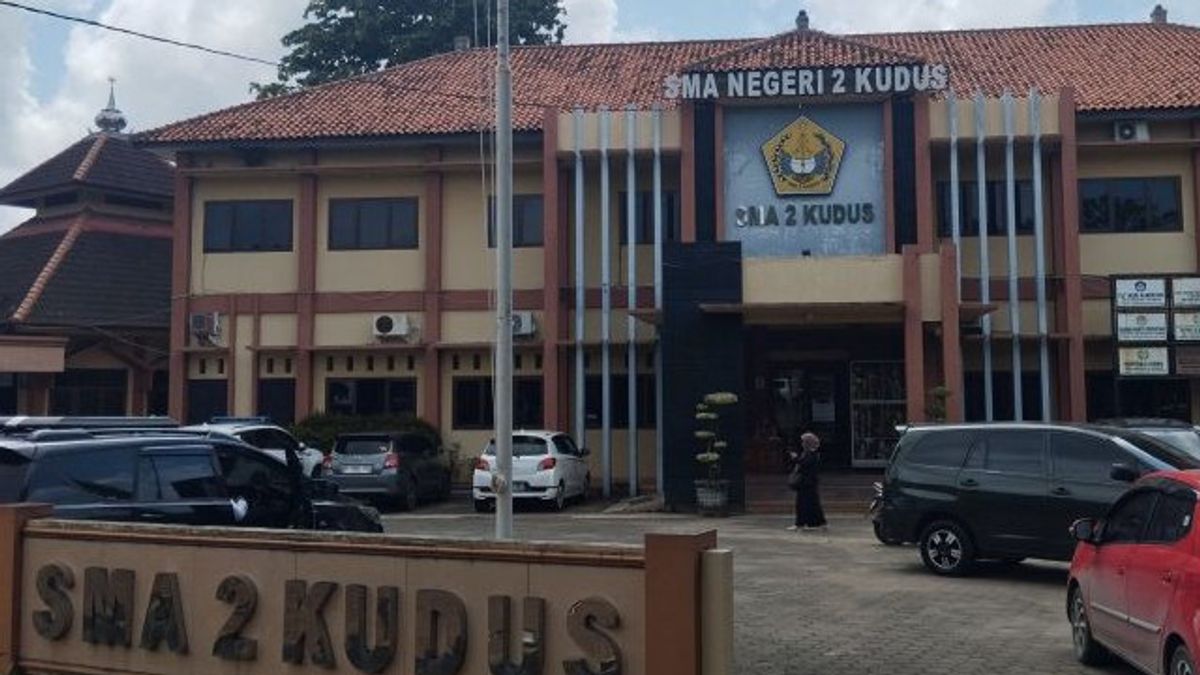 Usai Santap MBG, Puluhan Siswa Kudus Tumbang dan Dilarikan ke Rumah Sakit