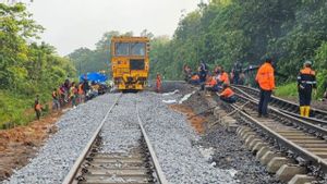 Jalur Kereta di Tanjungkarang Amblas, 4 KA Batal Berangkat dan Penumpang Diberikan Kompensasi