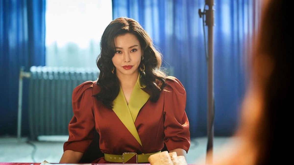 Sinopsis Serial Korea <i>Aema</i>: Persaingan Honey Lee dan Bang Hyo Rin di Dunia Film