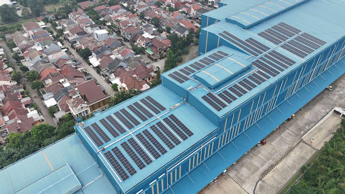 Encourager les efforts durables, Lazada utilise des panneaux solaires dans l’installation principale de stockage