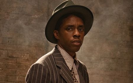 Penampilan Terakhir Chadwick Boseman dalam Ma Rainey's Black Bottom yang Emosional