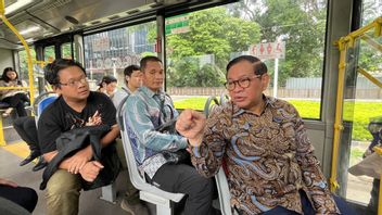Pramono ouvrira la liaison Transjabodetabek vers l'aéroport malgré l'existence de Damri-KA : faciliter le choix du public