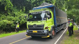 Menhub Minta Pengusaha Angkutan Logistik Patuhi Pembatasan Operasional