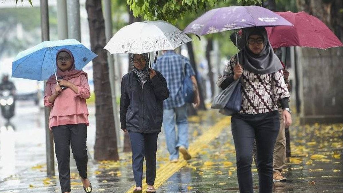 Prakiraan Cuaca Rabu 9 Maret: Jakarta dan Beberapa Kota Besar Lain Hujan di Siang hari