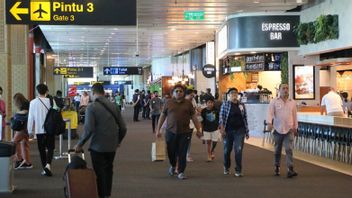 バリのングラライ空港は、クリスマスから新年の休暇のための何百ものエクストラフライト申請を受け取りました