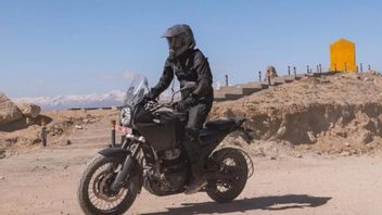 ロイヤルエンフィールドヒマラヤン750 EICMA 2025でデビューする準備ができており、リークと価格を覗いてみましょう