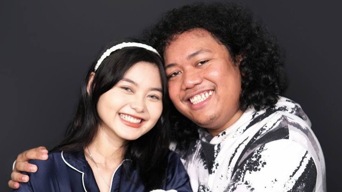 Announce Second Child Pregnant, Cesen Deletes All Photos Of Marshel Widianto