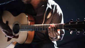 Pemprov DKI Bolehkan Musik Akustik di Restoran, Asal Tak Pancing Kerumunan