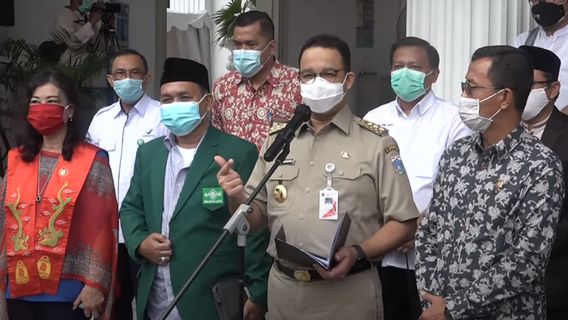 Anies: Mesti Sudah Divaksin Mesti Jaga Protokol Kesehatan