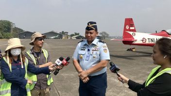 30架格拉迪清洁飞机飞行通过,印度尼西亚共和国成立78周年