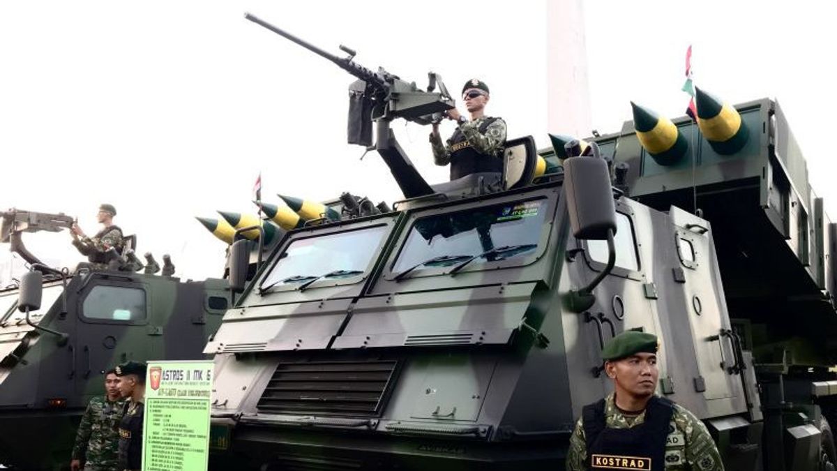 Wakasad: TNI AD Alutsista Exhibition At Monas For Community Education