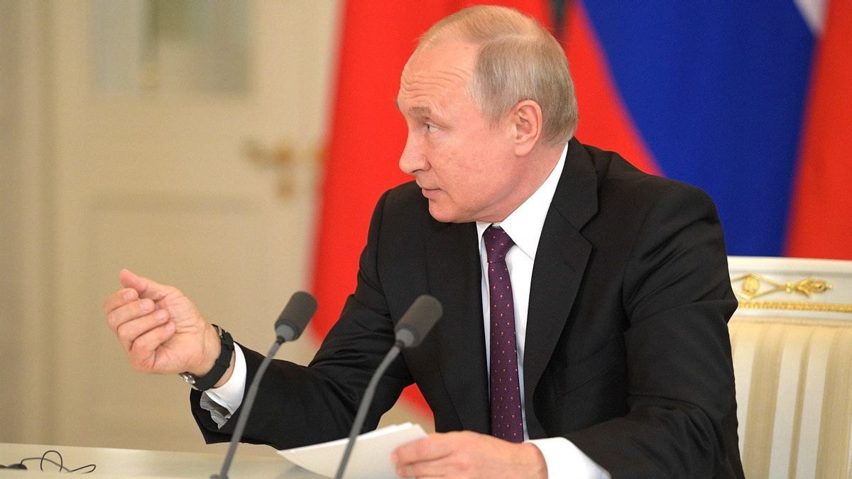 Asking The West Not To Blame Russia For Soaring Oil Prices, President Putin: It's Their Miscalculation