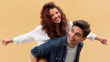 Biar Rileks, Ketahui 5 Manfaat Humor yang Efektif Atasi Masalah dalam Hubungan Cinta