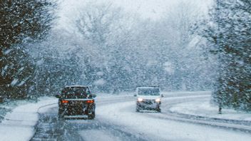 雪の中を運転する感覚、潜む危険に注意