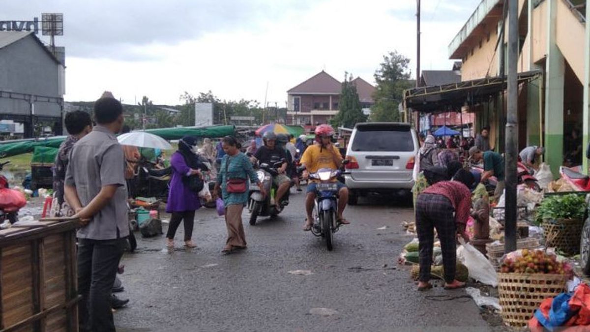 Kudus Regency Government Cancels Relocation, Vegetable Traders Can Still Find Fortune at the Bitingan Market