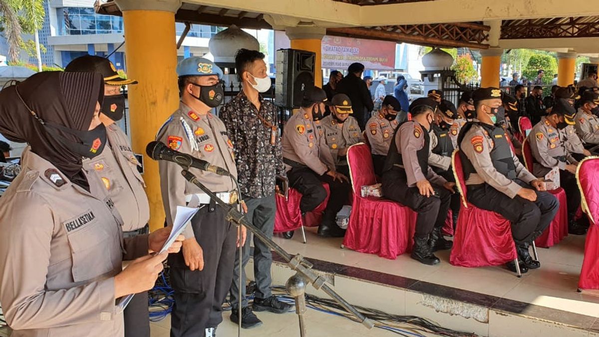 الشرطة الوطنية تضمن أن أفراد BKO الذين يحرسون Pilkades 2021 المتزامنة في بانديجلانج ريجنسي خضعوا لفحص