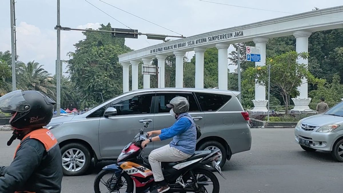 Otista Road Closure, Vehicles Leading To The Middle Of Bogor City Decreased