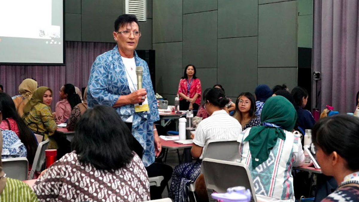 Pendidikan di Era Digital, Masihkah Guru Jadi Pusat Pembelajaran?
