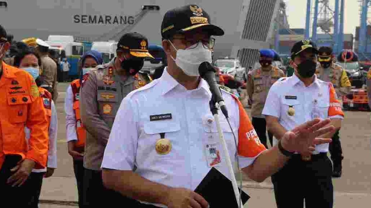 Banjir Jakarta Barat Cepat Surut, Anies: Terima Kasih Para Petugas, Pak RT, dan Pak RW