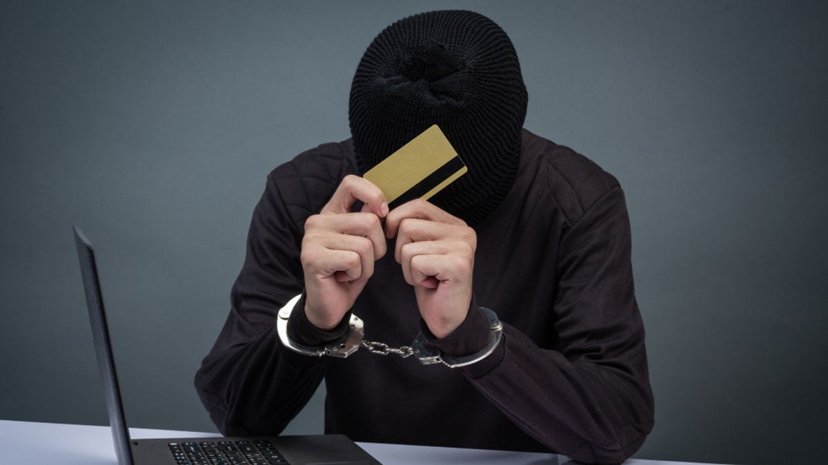 5 façons de signaler la fraude en ligne à Kominfo et OJK