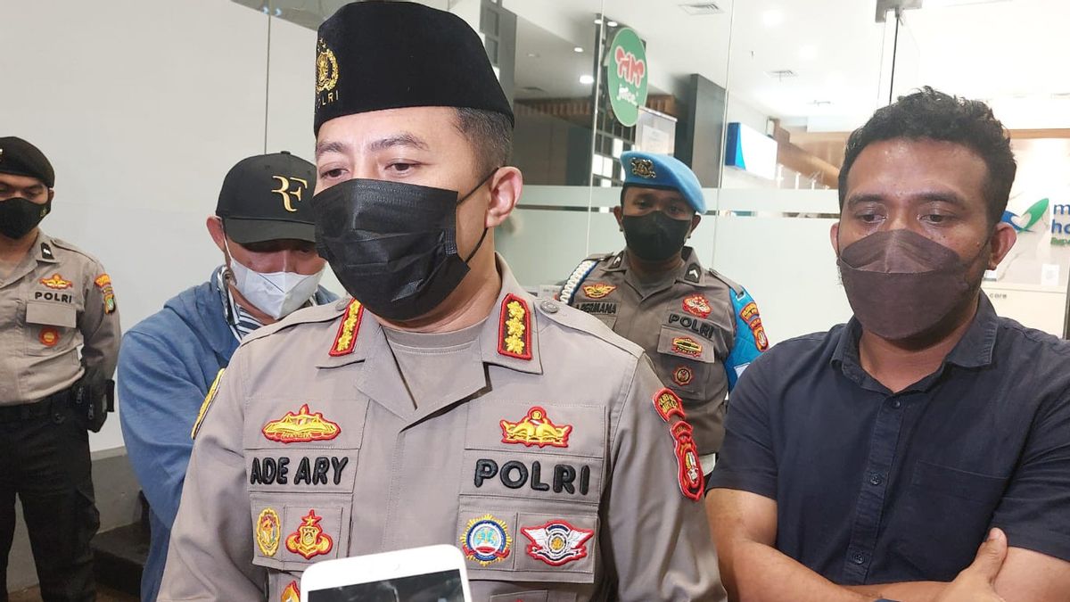Kapolres Metro Jaksel Jenguk Anak Kader GP Ansor Korban Penganiayaan di RS Mayapada