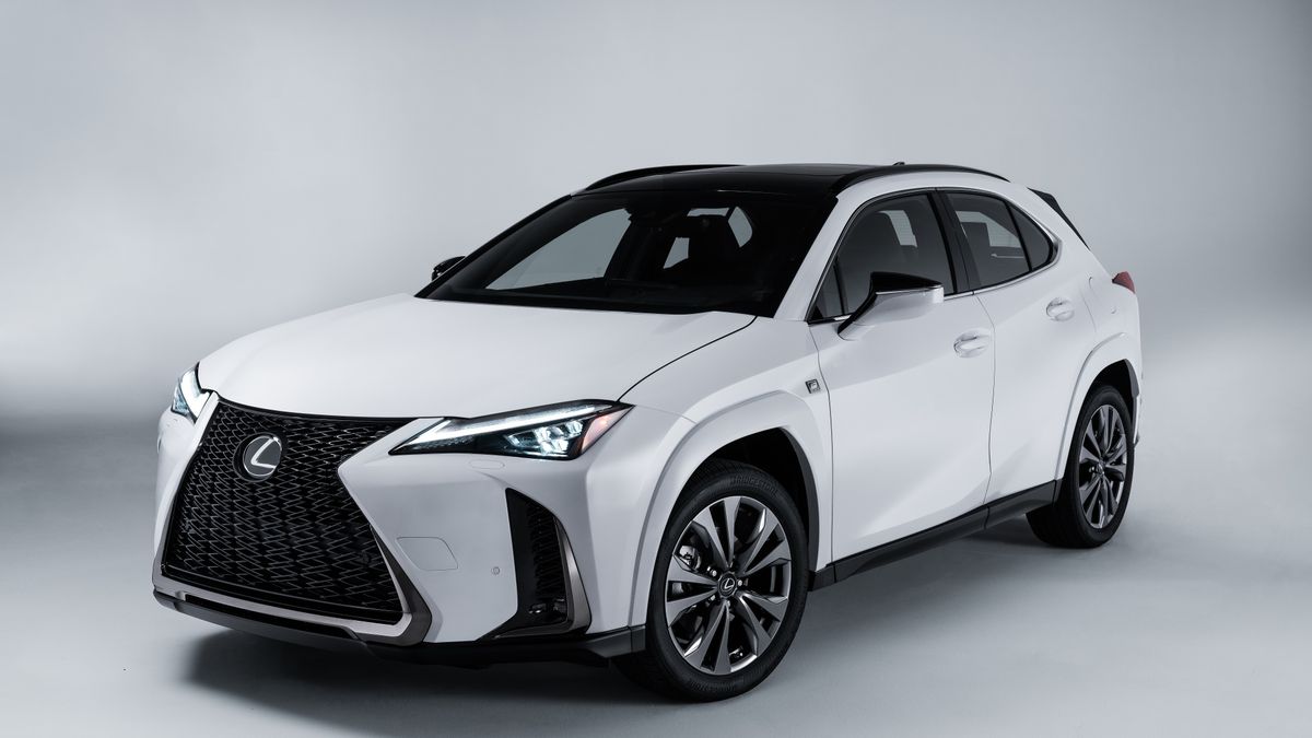 Lexus Launches The Latest UX 300h, Carrying A Sophisticated Hybrid System With A More Powerful Performance