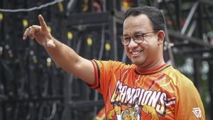 Wacana Anies Baswedan Buat Kostum PNS Persija Day Jadi Polemik dalam Sejarah Hari, 2 Juli 2019