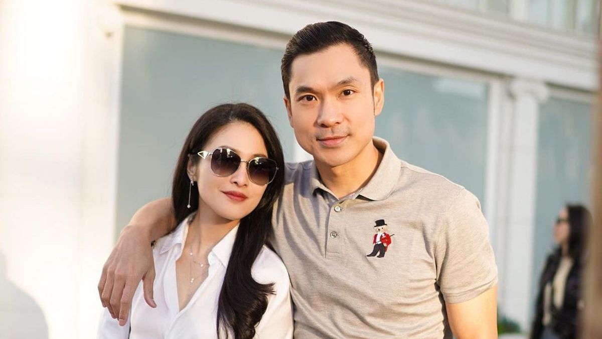 Suami Ditetapkan Tersangka Korupsi, Sandra Dewi Tutup Kolom Komentar Instagram
