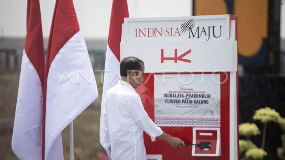 Jokowi Inaugurates Trans Sumatra Toll Road Indralaya-Prabumulih Section, South Sumatra