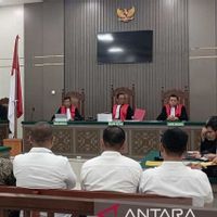 Tujuh Terdakwa Korupsi Wastafel Didakwa Rugikan Negara Rp2,97 Miliar