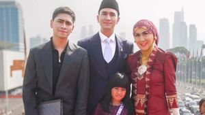 Tak Sayang Uang, Verrell dan Athalla Hadiahi Vania Kamera untuk Jadi Vlogger