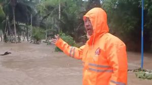 Heavy Rain Triggers Floods And Landslides In A Number Of Trenggalek Areas