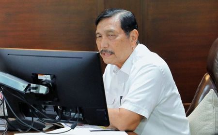 Luhut: Setelah Vaksinasi Rabu Besok, 3 Bulan Kemudian COVID-19 Bisa Melandai