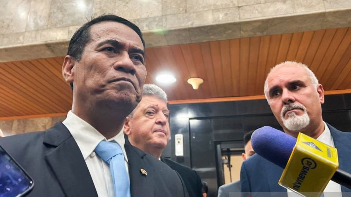 جاكرتا - 212 علامة تجارية للأرز يشتبه في أنها احتيال ، وقال وزير الزراعة عمران إن 10 منتجين كبار تم فحصهم من قبل فرقة العمل المعنية بالأغذية - باريسكريم